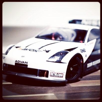 nissan 350z rc touring car with savöx razor