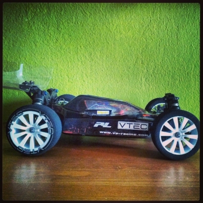 Losi Mini 8ight Indoor Racer 2