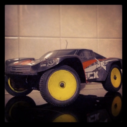 ECX Torment 1/18 with Losi Mini 8ight tires