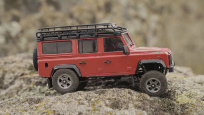1:32 Micro RC Land Rover Defender D90 – The Big Tiny Adventure