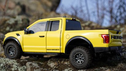 1/10 Ford F-150 Raptor (RC4WD Desert Runner Hero) – Trailing over rocks with the Lift Kit.